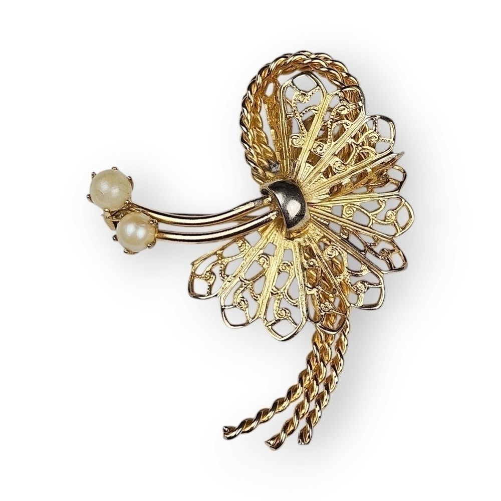 Vintage Fan Floral Bouquet Brooch Beige Faux Pearl Filigree Gold Plated 2" Long